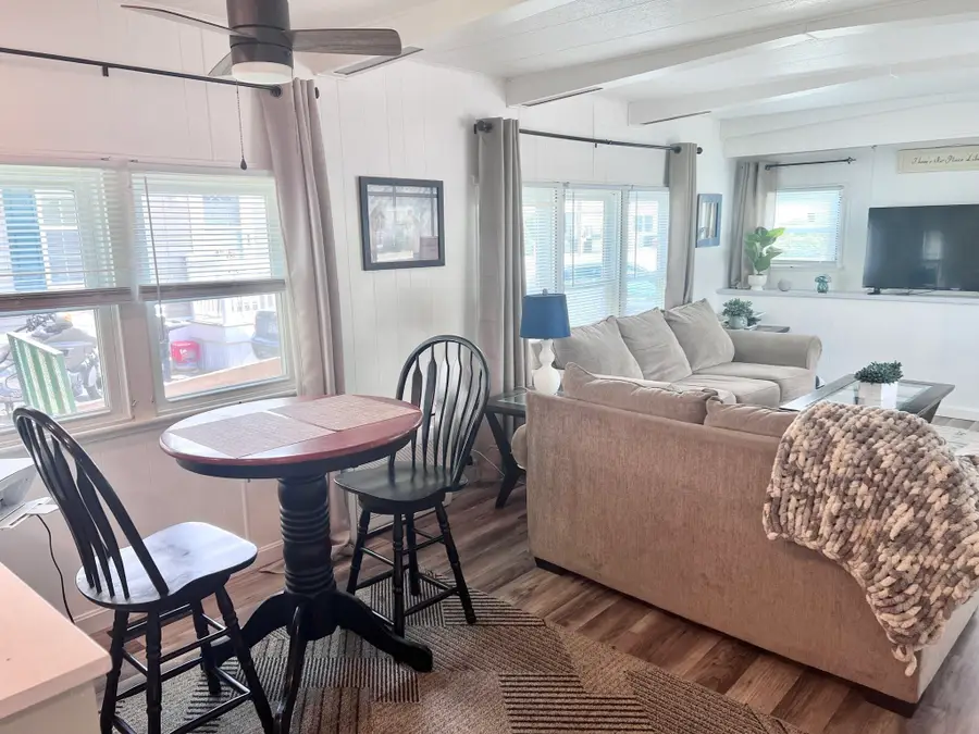 160 Washington St #17, Plainville, MA 02762 - #3