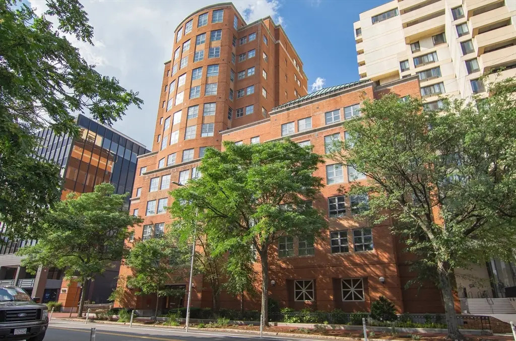 931 Massachusetts Ave #902, Cambridge, MA 02139 - #1
