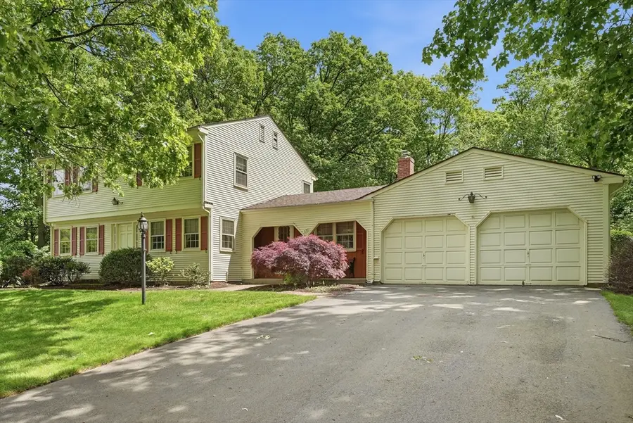 17 Raymond Dr, Wilbraham, MA 01095 - #3
