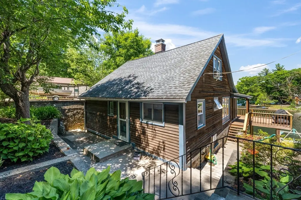 34 Lake Sargent Dr, Leicester, MA 01524 - #1