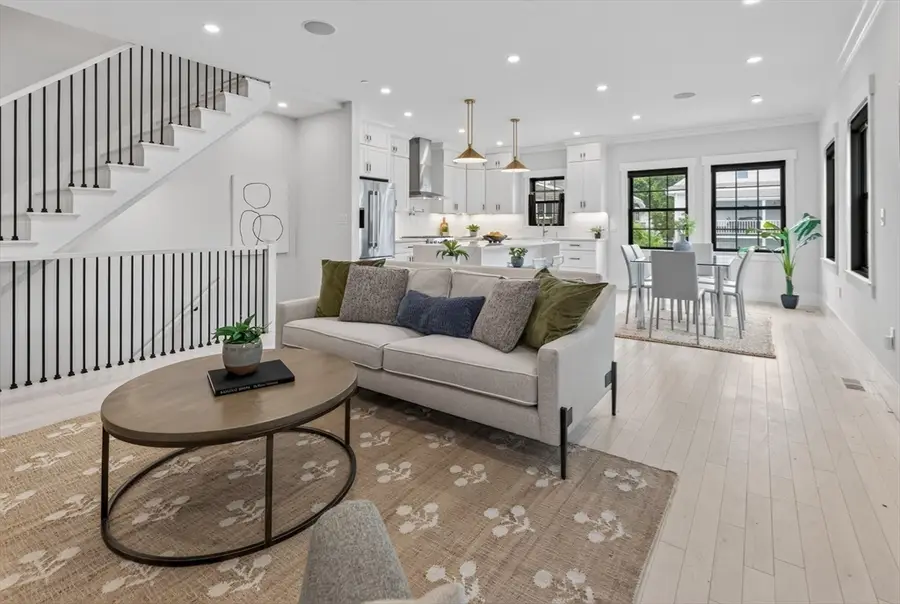 11B Lowell St #11B, Arlington, MA 02476 - #2