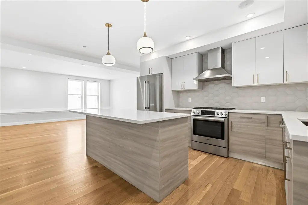 40 Westmoreland St #2, Boston, MA 02124 - #1