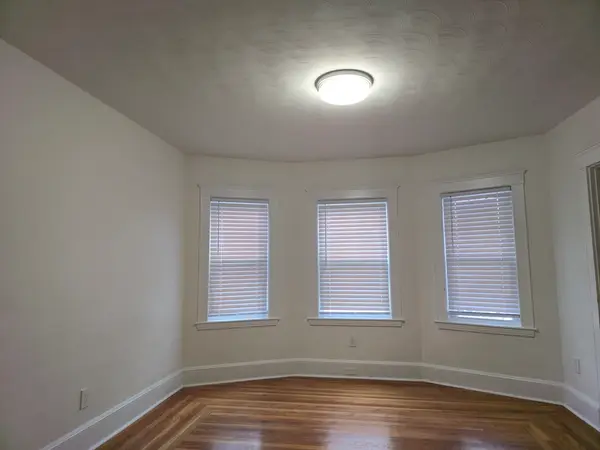 105 Fuller St, Boston, MA 02124