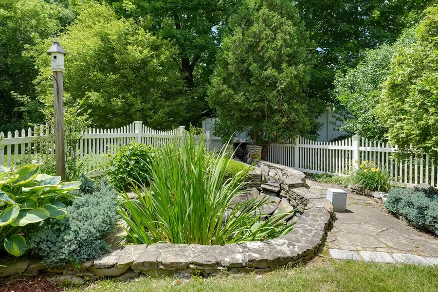 25 Intervale Farm Ln, Northborough, MA 01532 - #3