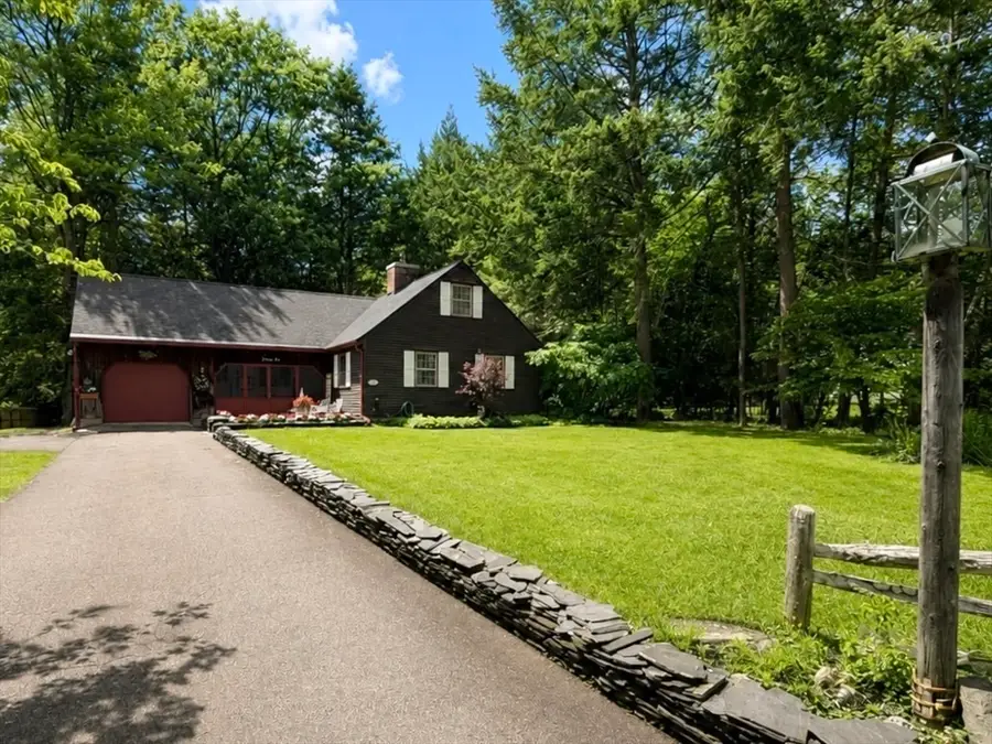 26 Oak Hill Road, Greenfield, MA 01301 - #2