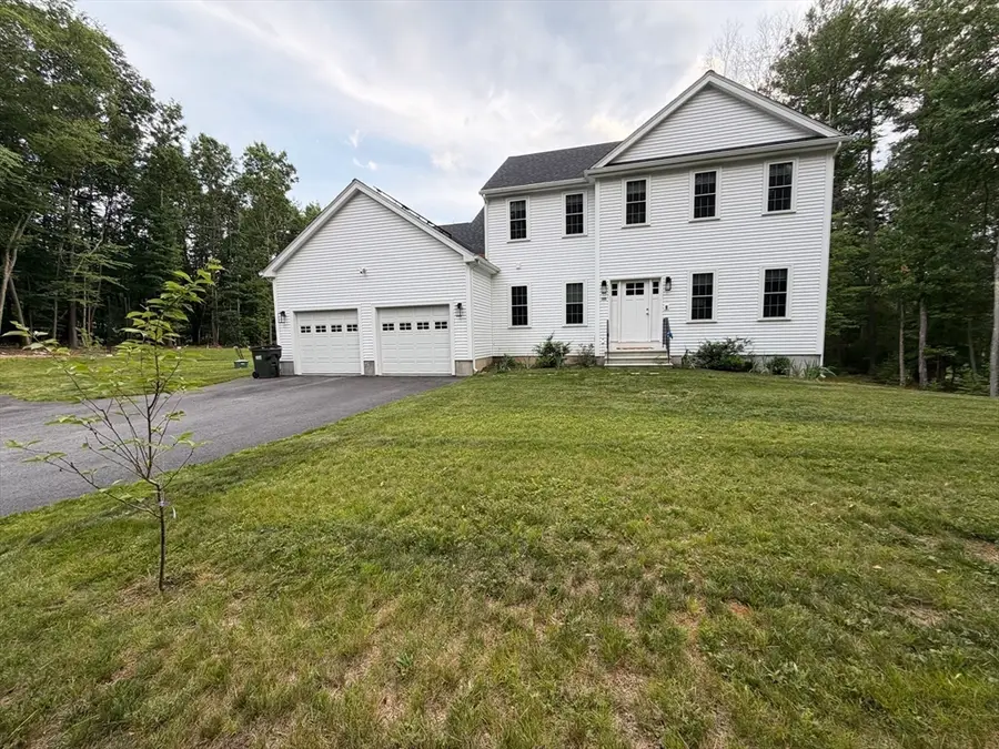203 Albee Rd, Uxbridge, MA 01569 - #3