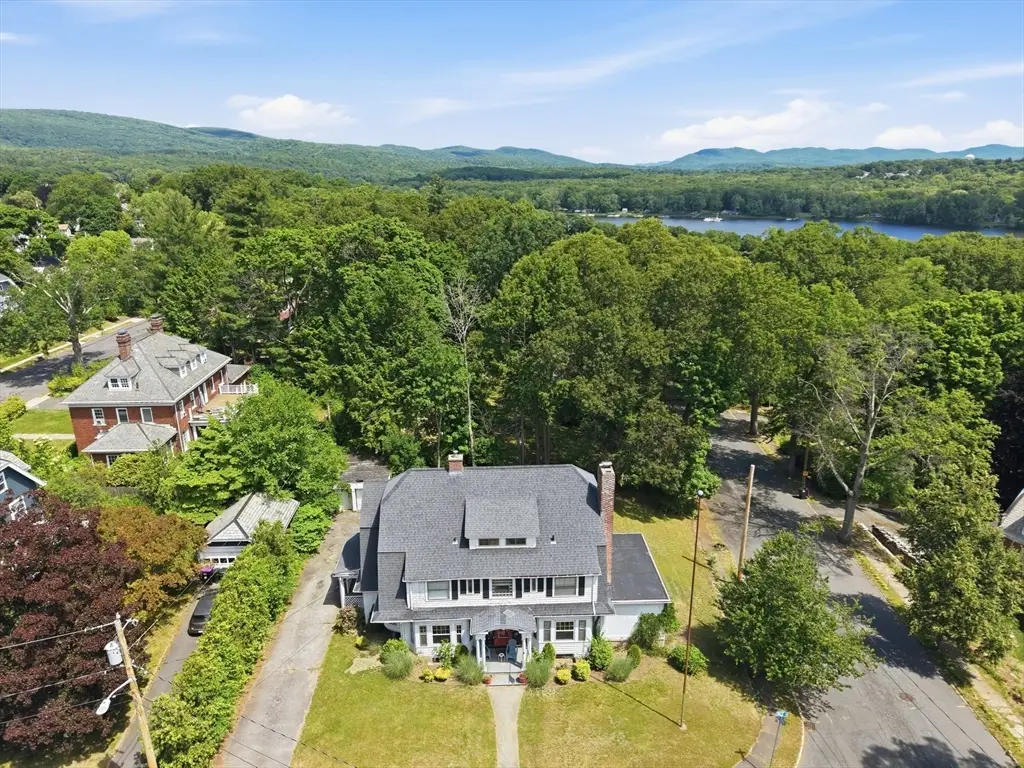45 Yale St, Holyoke, MA 01040 - #1