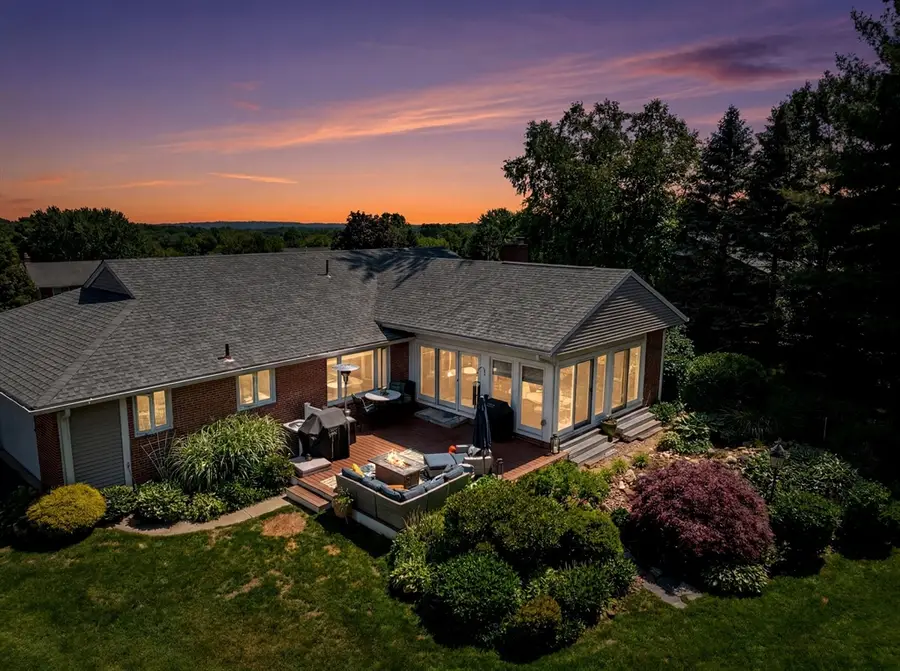93 Wheel Meadow Dr, Longmeadow, MA 01106 - #2