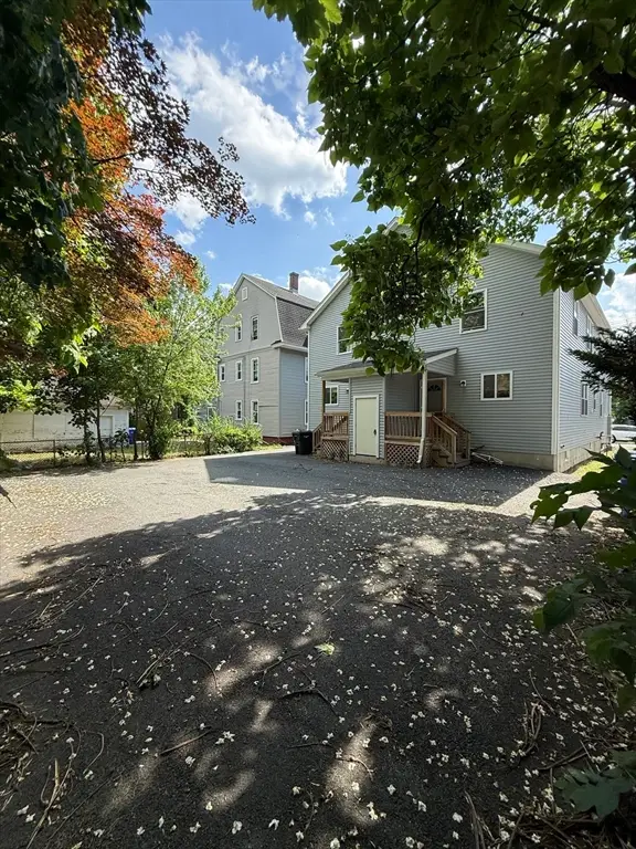 29-31 Willard Ave, Springfield, MA 01109 - #3