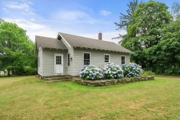 64 Parker Rd, Lancaster, MA 01523