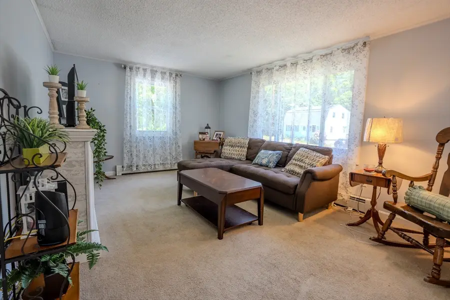 18 Plainfield Rd, Pepperell, MA 01463 - #3