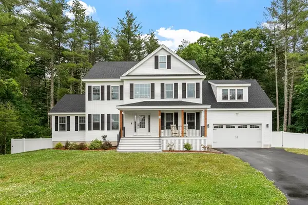 23 Bacon St, Pepperell, MA 01463