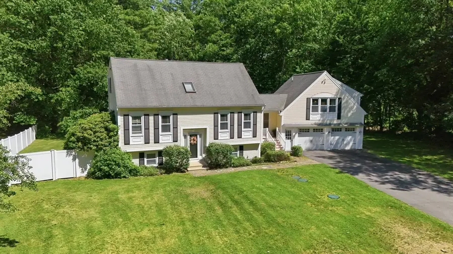 16 Fairview Farm Rd, Haverhill, MA 01832 - #2