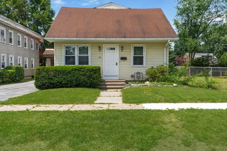 25 Prince Avenue, West Springfield, MA 01089 - #3