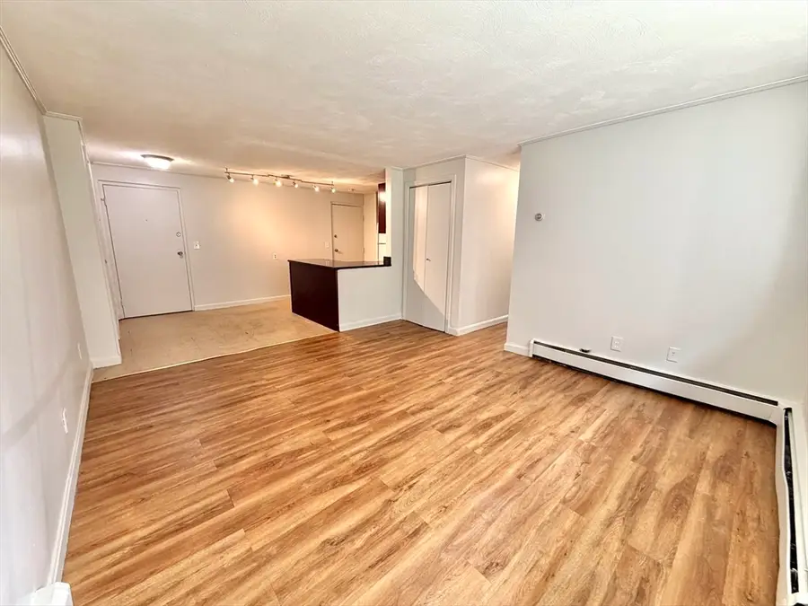 15 Staples Ave #18, Everett, MA 02149 - #3