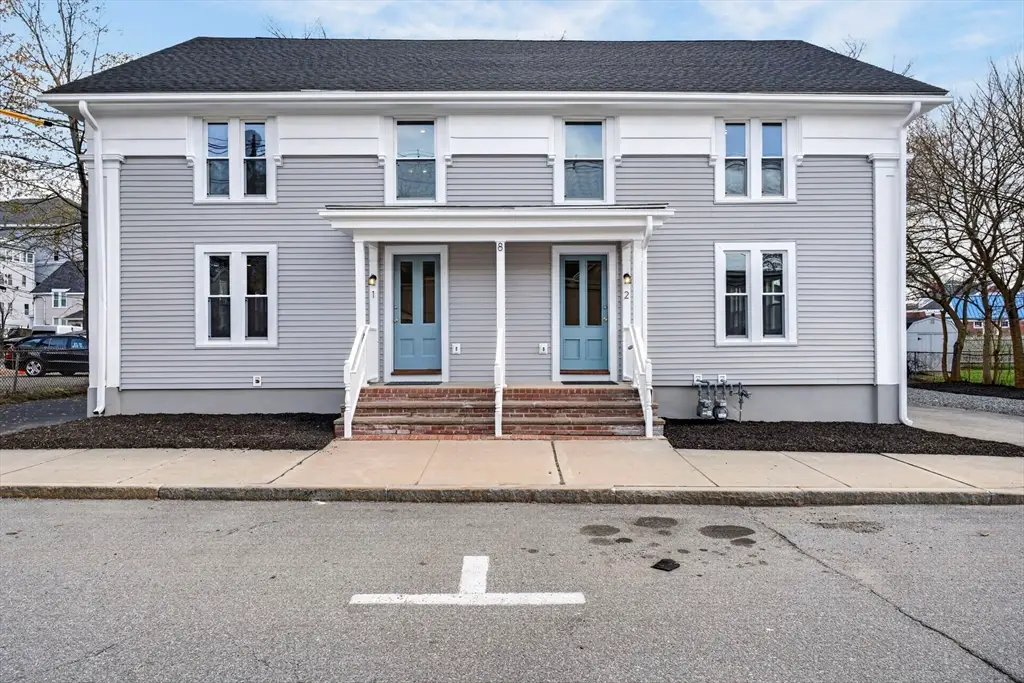 8-10 Hammatt St, Ipswich, MA 01938 - #1