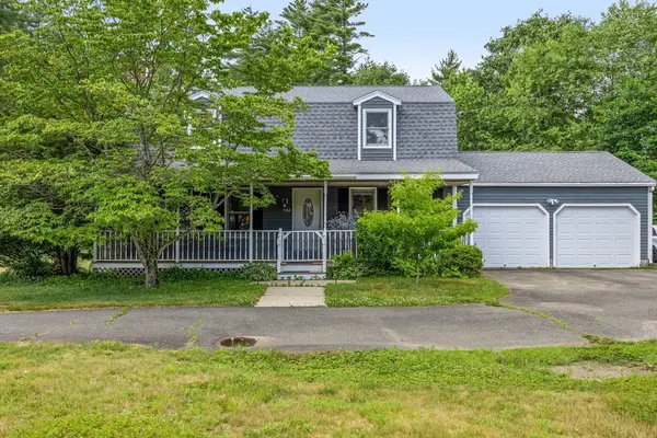 384 Michael Sears Rd, Belchertown, MA 01007