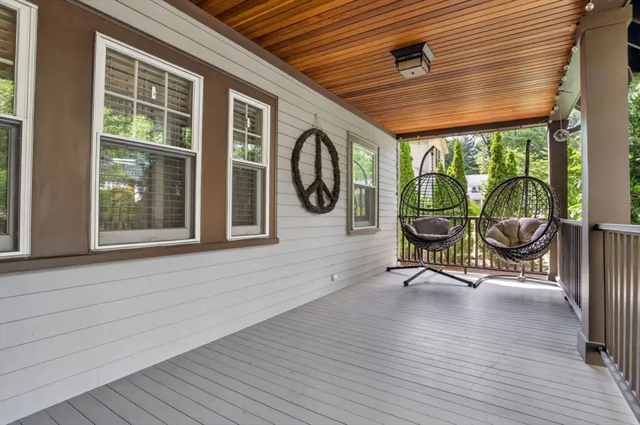 20 Hill Top Rd, Wellesley, MA 02482 - #2