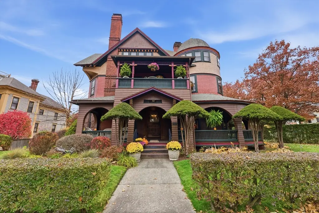 1176 Worthington St, Springfield, MA 01109 - #1