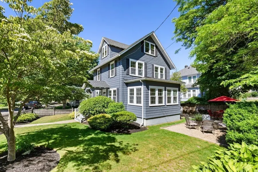 43 Trenton St, Melrose, MA 02176 - #3