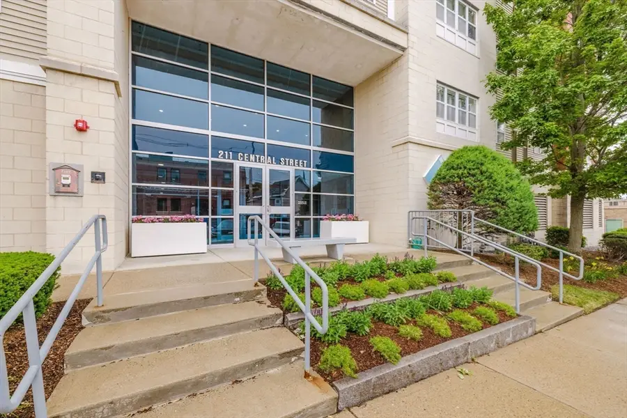 211 Central St #A111, Norwood, MA 02062 - #3