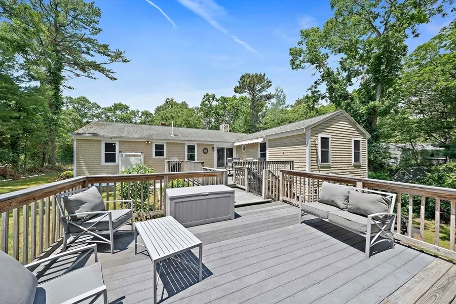 35 Braeburn Ct, Falmouth, MA 02536 - #3