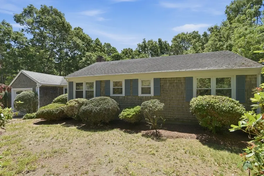 8 Emerald Way, Forestdale, MA 02644 - #2
