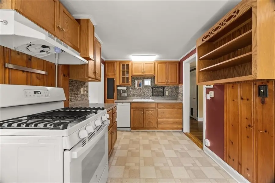 22 Milton Ter, Randolph, MA 02368 - #3