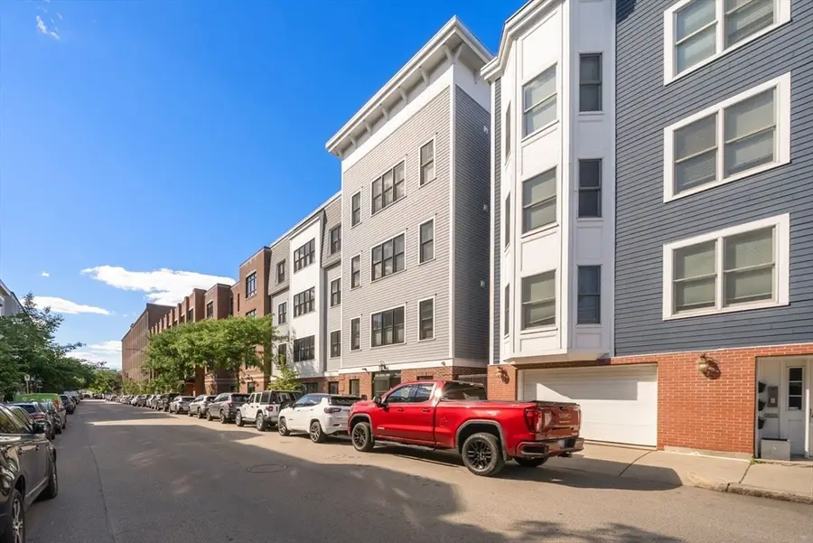 360 W 2nd St #19, Boston, MA 02127 - #3