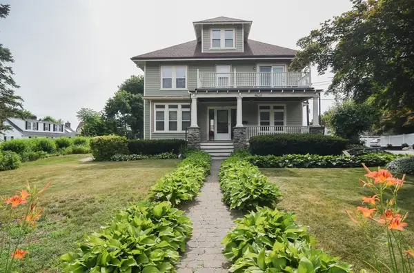 76 Washington St, Westwood, MA 02090