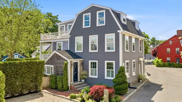 33 Franklin St, Marblehead, MA 01945