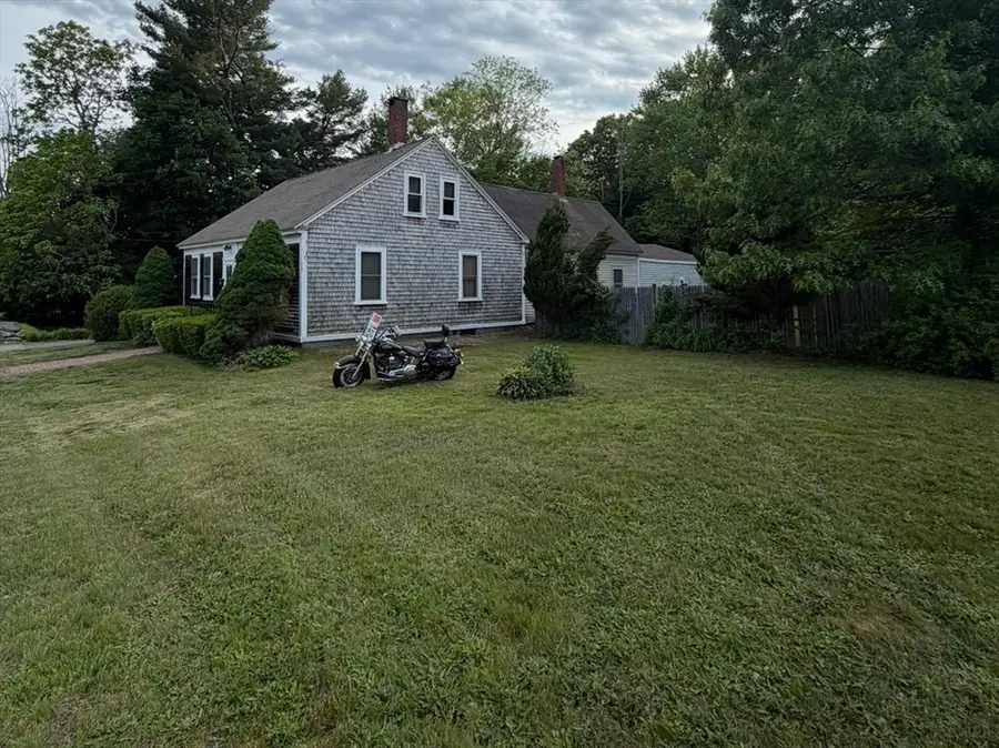 1313 Somerset Ave, Taunton, MA 02780 - #2