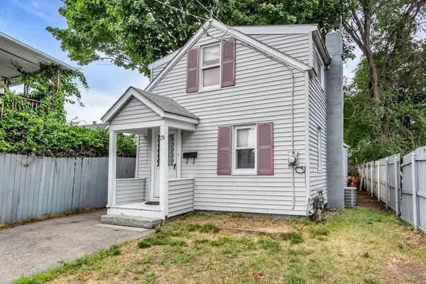 79 Lakeview Ave, Lowell, MA 01850