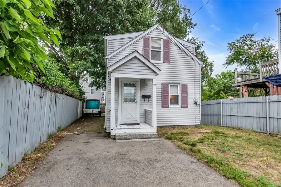 79 Lakeview Ave, Lowell, MA 01850 - #3