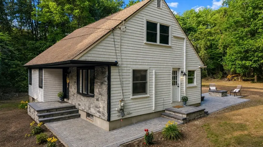 380 Brayton Rd, Tiverton, RI 02878 - #2