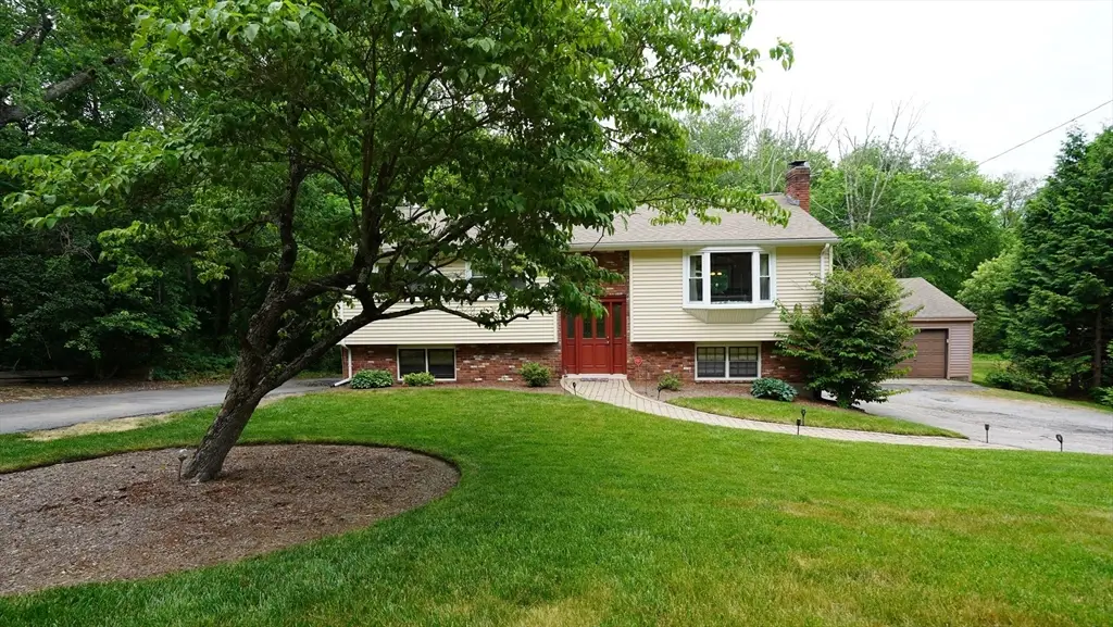 276 Newport Ave, Attleboro, MA 02703 - #1
