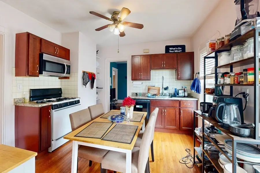 11 Endicott Ave, Somerville, MA 02144 - #3