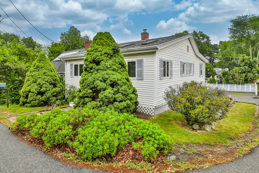 27 Magnolia St, Saugus, MA 01906 - #3