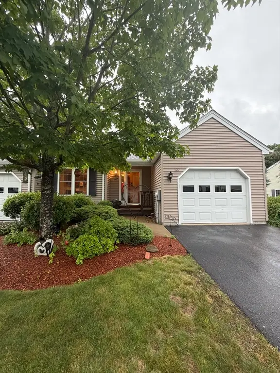 127 Caspian Way, Fitchburg, MA 01420