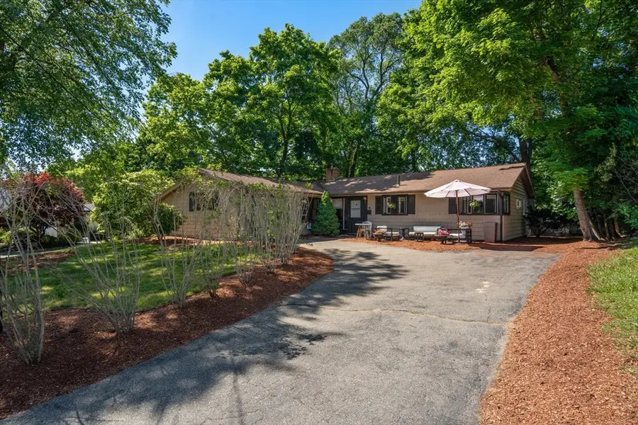 11 Ruth Dr, Framingham, MA 01701 - #2