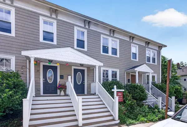 35 Lowell St #35, Somerville, MA 02143