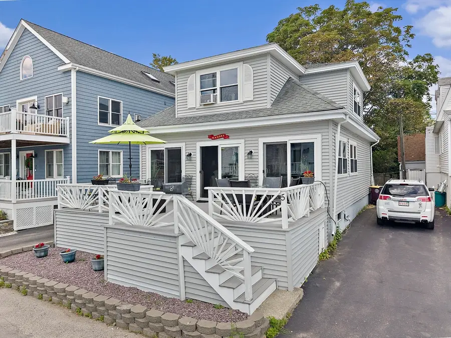 5 Caldwell St, Weymouth, MA 02191 - #3