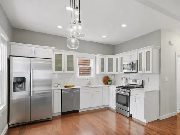 29 Knowlton St #1, Somerville, MA 02145