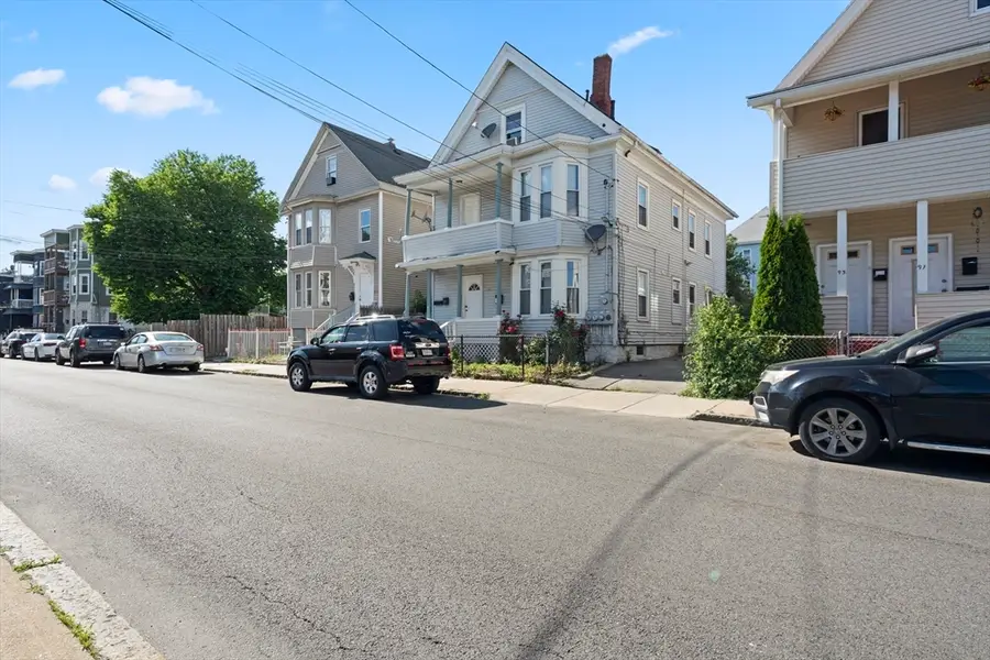 95 Myrtle St, Lawrence, MA 01841 - #2