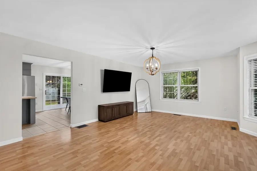 188 Wollaston St, Springfield, MA 01119 - #2