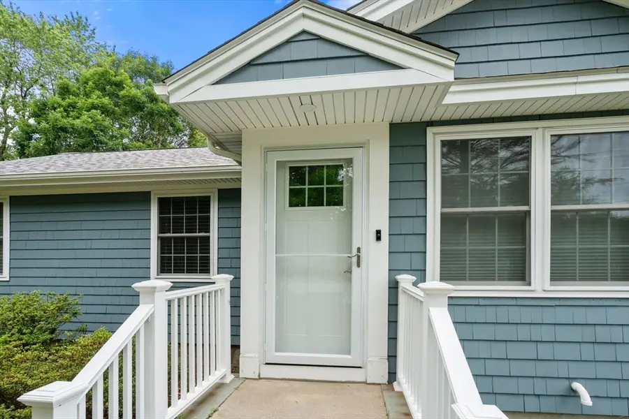 123 Oak Street, Westwood, MA 02090 - #2