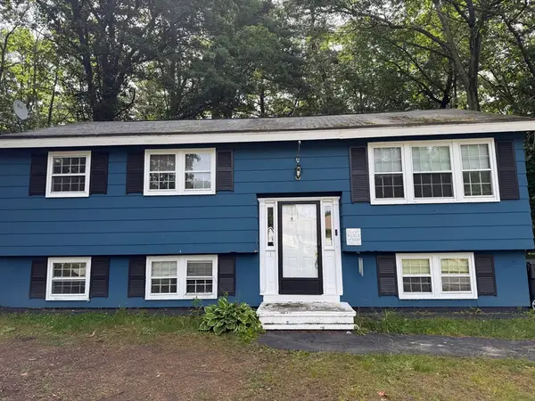 119 Myron St, Dracut, MA 01826