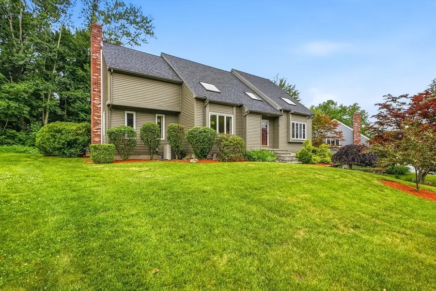 61 Beverly Hill Dr, Shrewsbury, MA 01545 - #2