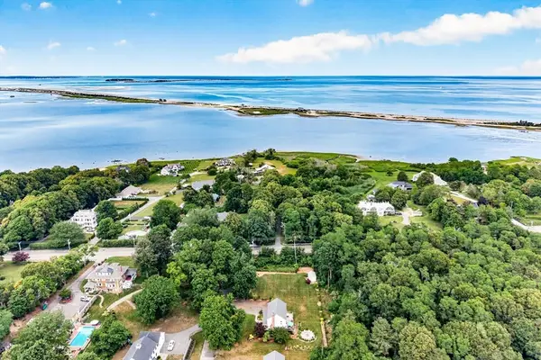 1 Hill Dale Road, Plymouth, MA 02360