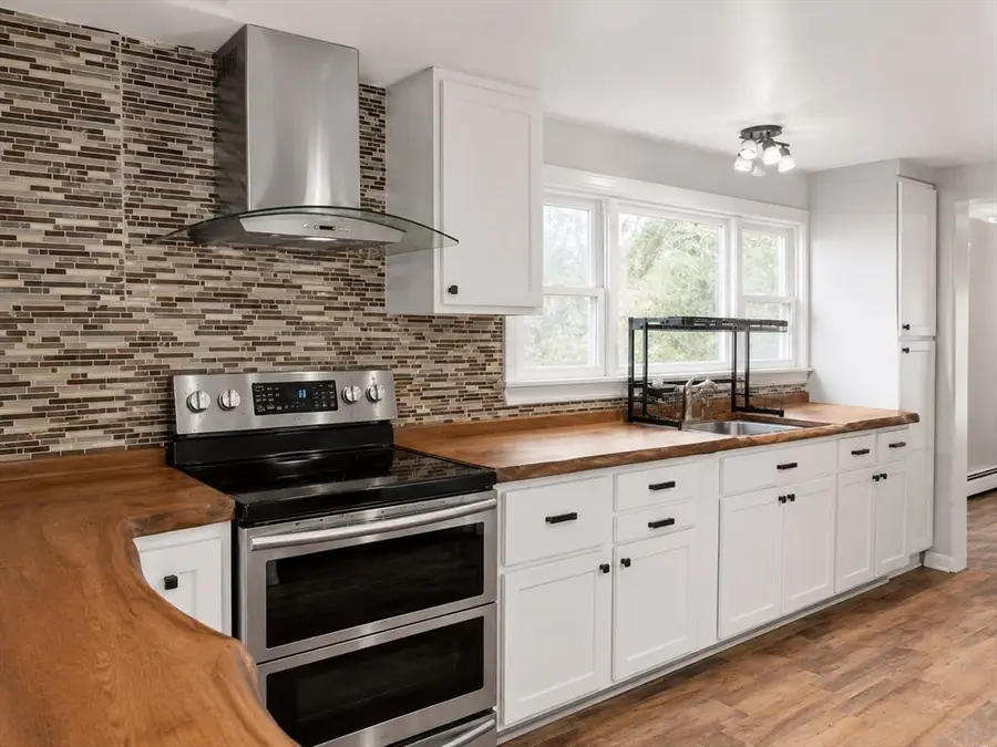 4 Linden Ct, New Bedford, MA 02740 - #3
